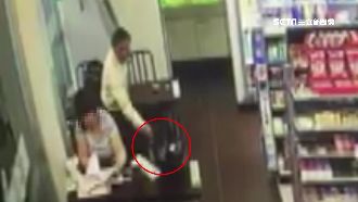 包包就放主人身邊　大膽賊竟照偷不誤