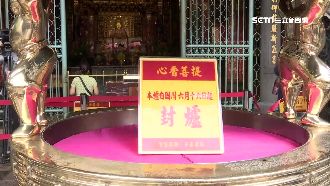 龍山寺香爐剩一座　金紙業者怒吼抗議