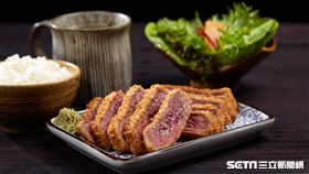 王品新品牌「乍牛」炸牛排。（圖／王品集團提供）