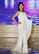 天心性感演繹華麗優雅高定禮服襯托下，盡顯高雅撫妹風情，完美曲線增添時尚亮點。（記者邱榮吉/攝影）
