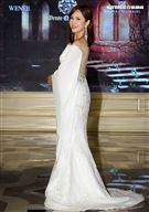 天心性感演繹華麗優雅高定禮服襯托下，盡顯高雅撫妹風情，完美曲線增添時尚亮點。（記者邱榮吉/攝影）