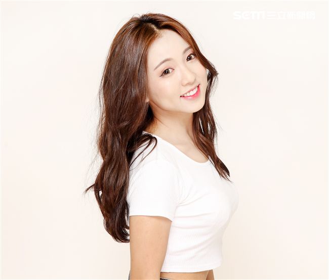 可愛正妹Simona Lin。（記者邱榮吉/攝影）