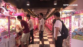 開夾娃娃機店超好賺？1年就能回本