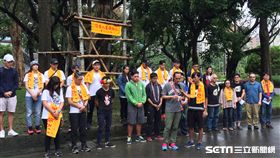 東華大學原住民族學院學生,傳統領域　記者張之謙攝