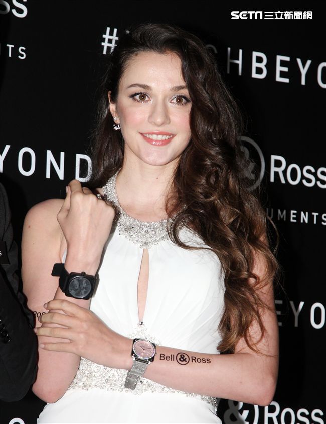 婚後的瑞莎在老公帶領下愛上潛水，但她怕摸到魚而傷害魚兒。（記者邱榮吉/攝影）