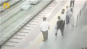 大陸,梨視頻,高鐵,摸乳,襲胸,性騷擾