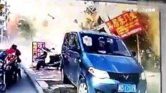 瓦斯漏氣夜市大爆炸！數十人瞬間炸飛