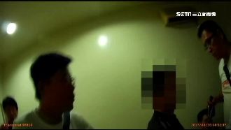 哥倆好躲查緝　警「鷹眼」逮床下毒蟲