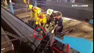 遭7.5噸鋼條夾住　特搜員吊掛救援