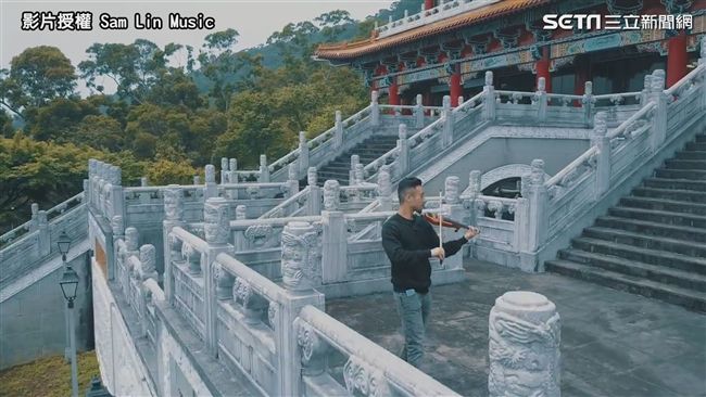「菊花台」配上美景　讓人賞心悅目