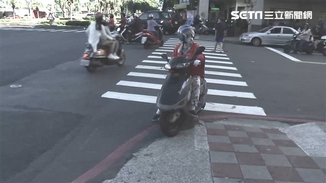 超狂「高雄式左轉」多危險？數據曝光