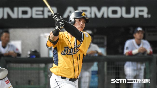 兄弟重砲頑抗　桃猿想封王再等等