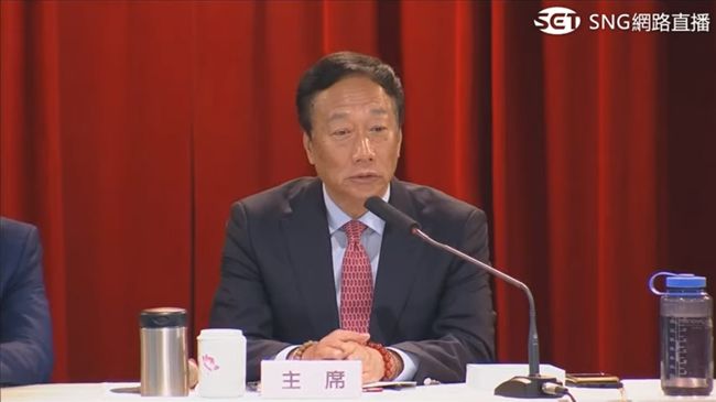 鴻海6萬6等值購物金　大方送股東