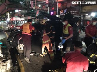 疑舊疾發作　駕駛自撞號誌釀1死1傷