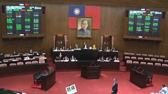 延宕半年　108年國營事業預算三讀