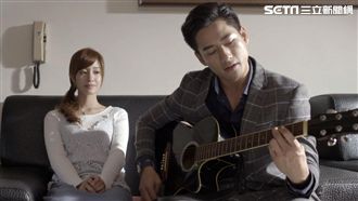 周孝安自彈自唱　陳敬宣羞爆：被迷倒