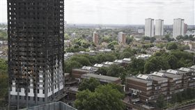 倫敦格蘭菲塔（Grenfell）住宅大樓大火_美聯社/達志影像