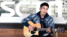 帥氣宋柏緯演而優則自彈自唱！