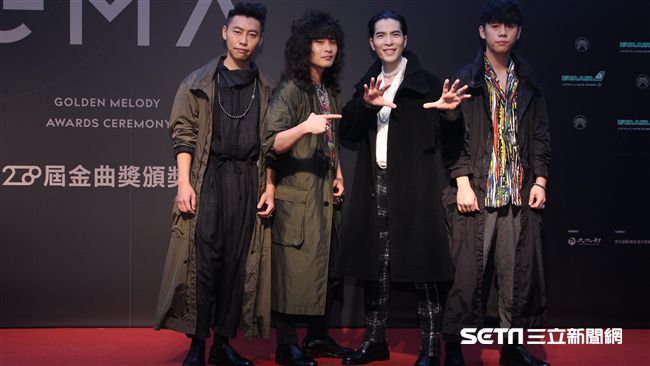 聽五月天得獎　蕭敬騰反應被批很假！