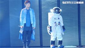 金曲28，五月天表演「夢想無限公司」（圖/記者邱榮吉攝影）