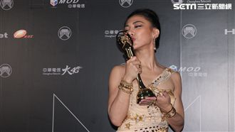 才奪最佳女歌手　艾怡良曝新專輯動態