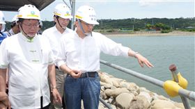 行政院長林全，桃園視察前瞻建設。（行政院提供）