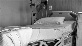 廁所狂飄輕生學姐香水味　駭人真相曝