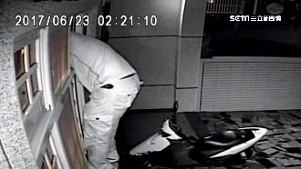 賊學蜘蛛人攀民宅　誤觸警報器倉皇逃