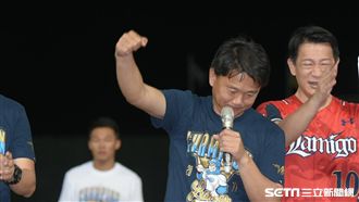 拿冠軍高興一天　洪總：未來繼續拚