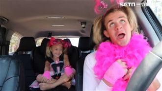 父與4歲女兒變裝起舞　網友：好歡樂