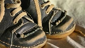 鞋墊,台南,退休,賣場,退休金,破損　圖／翻攝自pixabay　https://goo.gl/DtnKHA