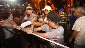 反年改群眾與警衝突、立法院、年改衝突／中央社