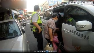 公車拒載老婦？婦肉身擋車背後有洋蔥