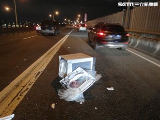 白賓士對決洗衣機　傻眼場景讓人噴飯