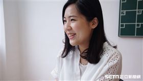 ▲馬辦發言人徐巧芯接受《三立新聞網》獨家專訪，暢談使用月亮杯心得，直呼：相見恨晚。（圖／李鴻典攝）