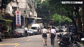 樓翁介紹林姓友人投資土地卻血本無歸，林翁大、小兒子出面要錢，卻錯手勒斃樓翁，索性將他分屍後再分兩地丟棄，警方循線逮獲兩人，訊後依殺人罪送辦（翻攝畫面）