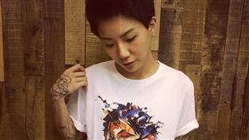 盧凱彤
https://www.facebook.com/EllenJoyceLoo/photos/a.184604541584031.42895.184537154924103/1560808303963641/?type=3&theater