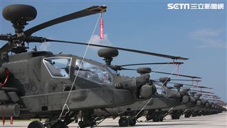 撇刀禮致意　陸軍司令宣布阿帕契成軍