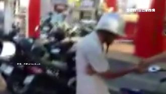 「尿袋伯」再現　住戶爆：討錢買樂透