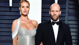 傑森史塔森（Jason Statham）
超模女友蘿西杭亭頓懷特莉
https://www.instagram.com/rosiehw/?hl=zh-tw