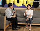 蔡黃汝（豆花妹）上三立新聞網安安大明星直播。（記者邱榮吉/攝影）