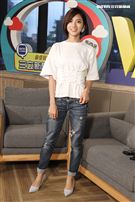 蔡黃汝（豆花妹）上三立新聞網安安大明星直播。（記者邱榮吉/攝影）