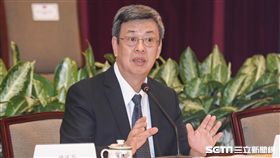 副總統陳建仁針對年金改革向外界釋疑。 圖／記者林敬旻攝