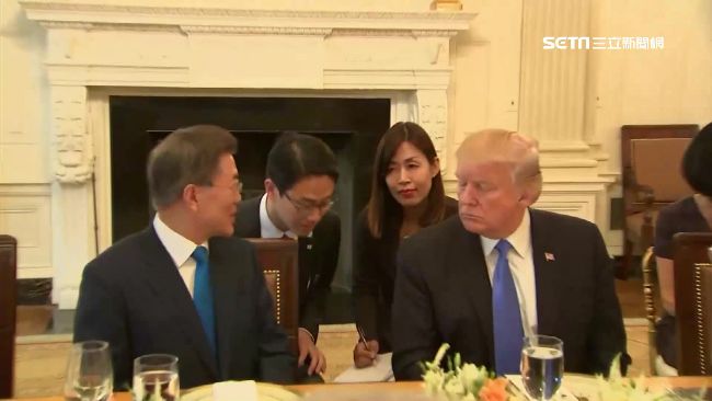 假新聞拉近距離！文在寅、川普變麻吉