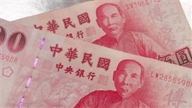 國父也整形？收錢不注意驚見超醜假鈔（圖／翻攝自Dcard）
