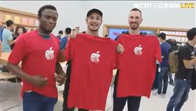 蘋果直營店,Apple store,開幕限量紅T