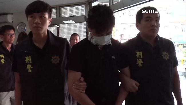 兒當詐騙車手被逮　母親崩潰哭倒地