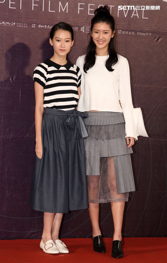 澳門電影「骨妹｣女主角廖子妤、余香凝，來台媒體見面會。（記者邱榮吉/攝影）
