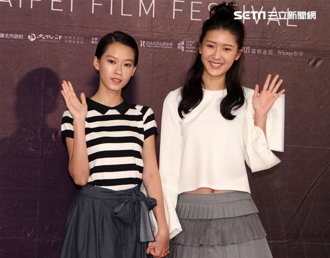 澳門電影「骨妹｣女主角廖子妤、余香凝，來台媒體見面會。（記者邱榮吉/攝影）