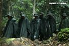 陸軍特戰指揮部特五營官兵在惡劣天候與險峻地形完成350公里山隘行軍，必須克服白天夜晚高低溫的變化，還結合多項山地叢林特種作戰的野營訓練，特戰弟兄們攜手同心、患難與共的袍澤情誼，讓特五營成為一支精實團結的鋼鐵勁旅。（記者邱榮吉/攝影）